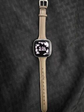 Fitbit Versa 4 In Good Used Condition